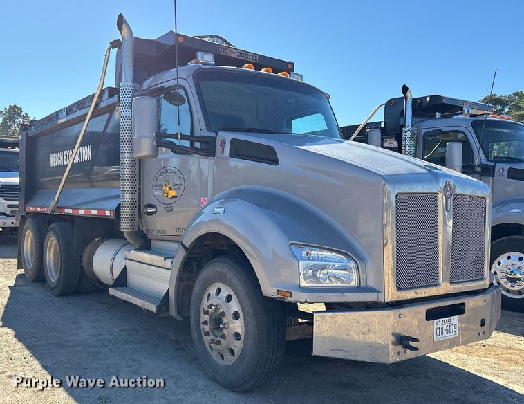 image for item OK9410 2020 Kenworth T880 dump truck