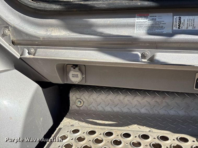 image for item OK9410 2020 Kenworth T880 dump truck