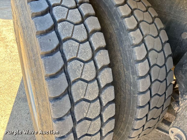 image for item OK9410 2020 Kenworth T880 dump truck