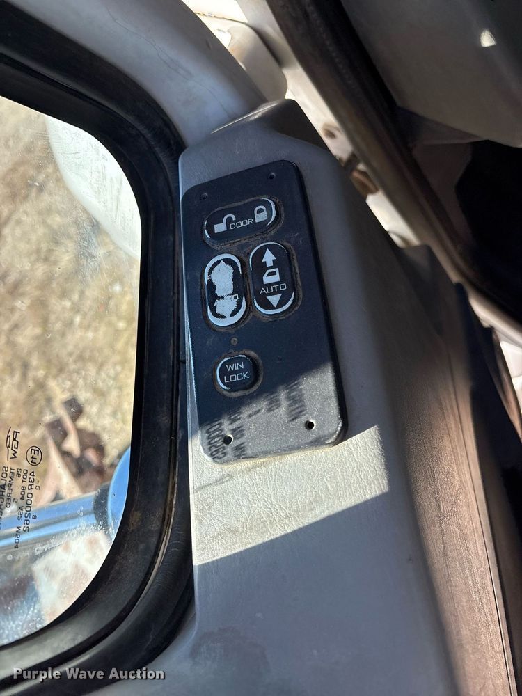 image for item OK9411 2016 International Prostar Plus 122  dump truck