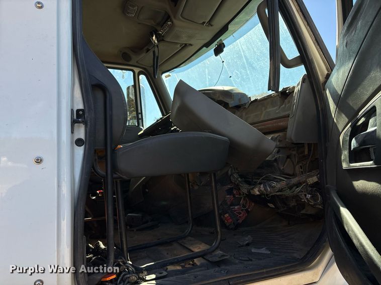 image for item OK9411 2016 International Prostar Plus 122  dump truck