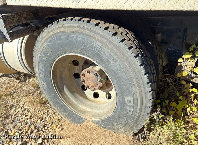 image for item OK9411 2016 International Prostar Plus 122  dump truck