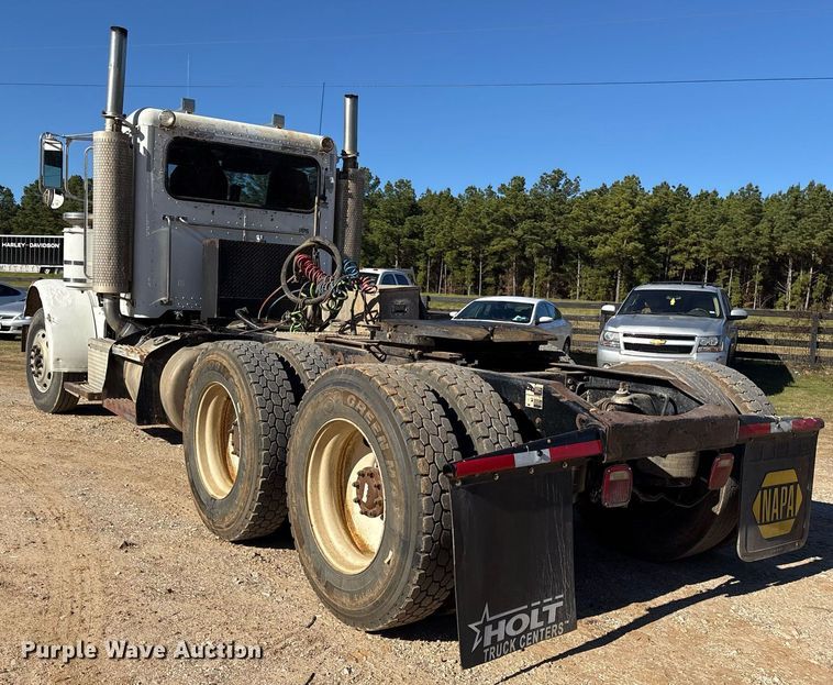 image for item OK9413 2006 Peterbilt 379 semi truck