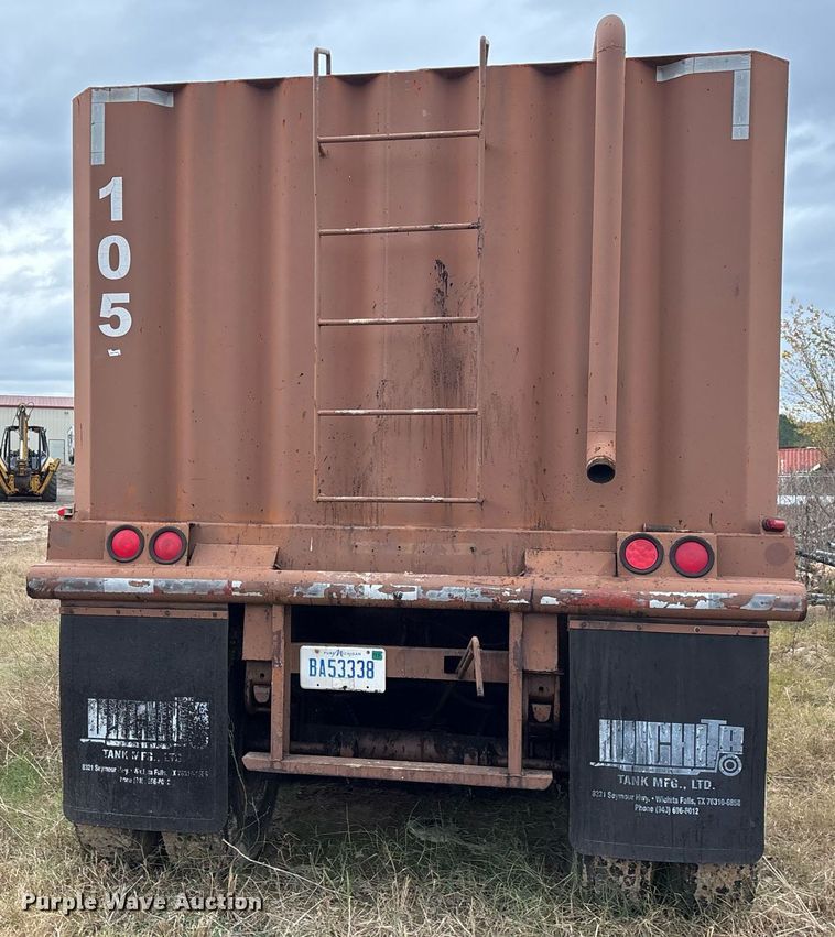 image for item OK9435 2006 Wichita 500bbl frac tank trailer