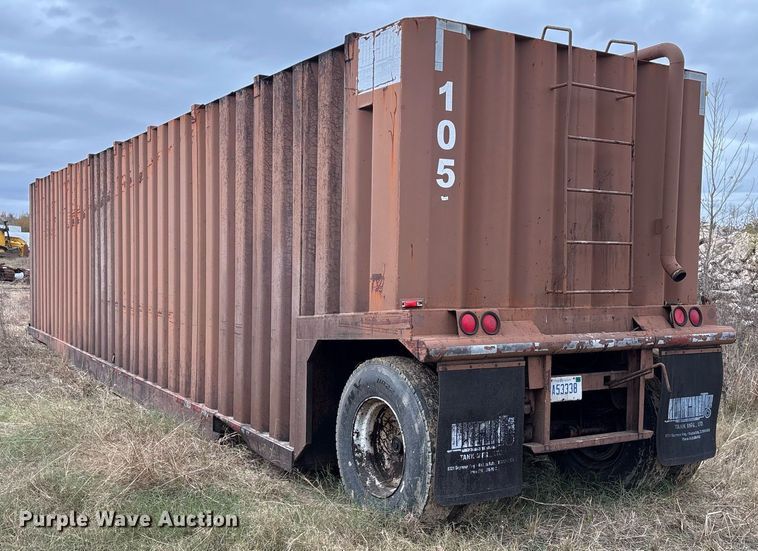 image for item OK9435 2006 Wichita 500bbl frac tank trailer