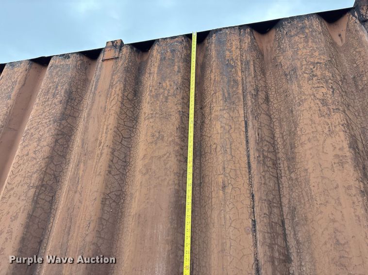 image for item OK9435 2006 Wichita 500bbl frac tank trailer