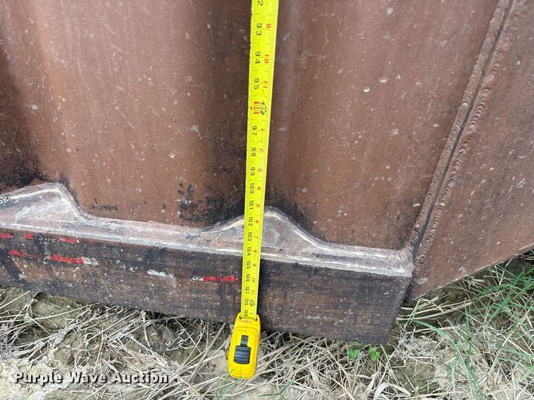 image for item OK9435 2006 Wichita 500bbl frac tank trailer