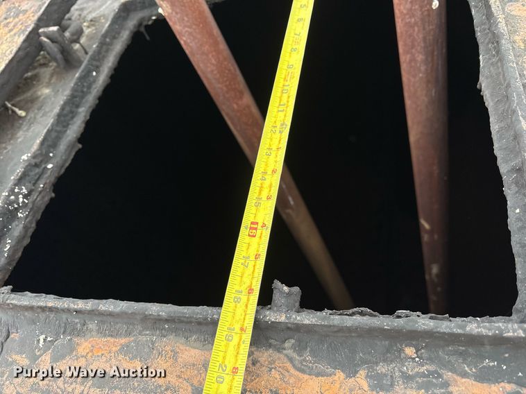 image for item OK9435 2006 Wichita 500bbl frac tank trailer