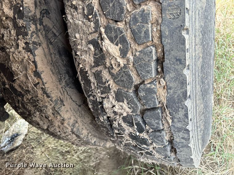 image for item OK9435 2006 Wichita 500bbl frac tank trailer