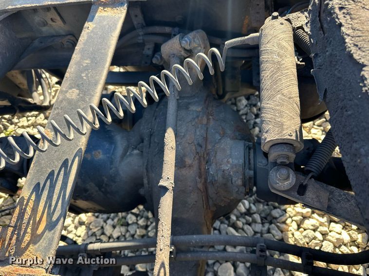 image for item YA0080 2016 Freightliner Cascadia semi truck