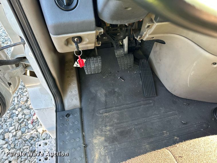 image for item YA0080 2016 Freightliner Cascadia semi truck