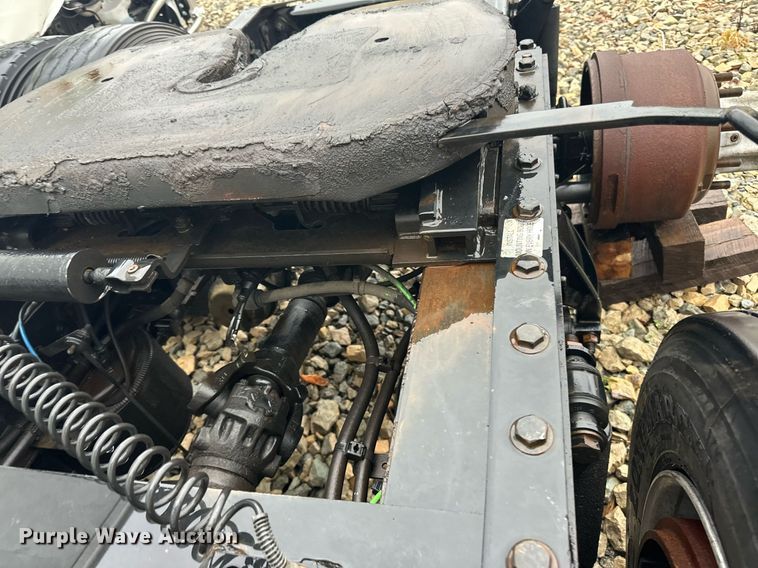 image for item YA0104 2016 Freightliner Cascadia 125 semi truck