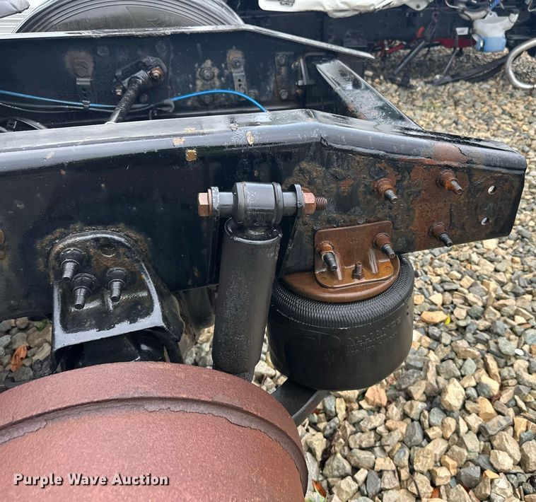 image for item YA0104 2016 Freightliner Cascadia 125 semi truck