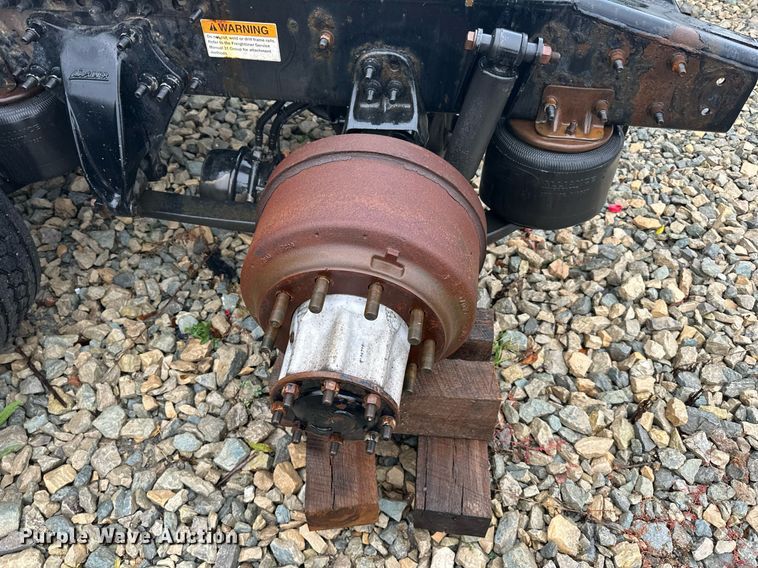 image for item YA0104 2016 Freightliner Cascadia 125 semi truck