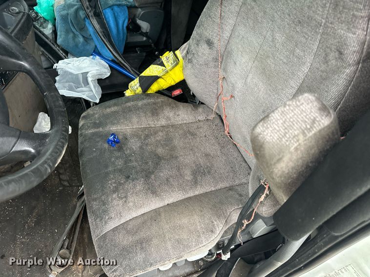 image for item YA0104 2016 Freightliner Cascadia 125 semi truck