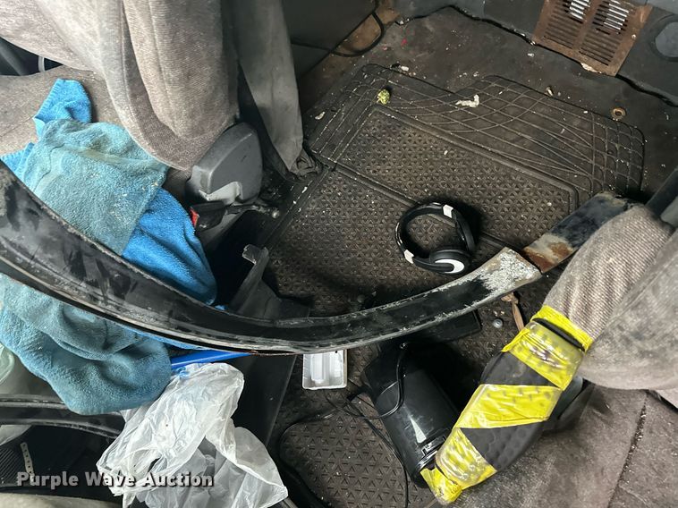 image for item YA0104 2016 Freightliner Cascadia 125 semi truck