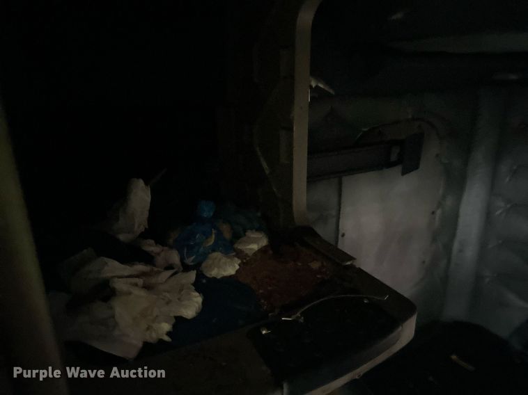 image for item YA0104 2016 Freightliner Cascadia 125 semi truck