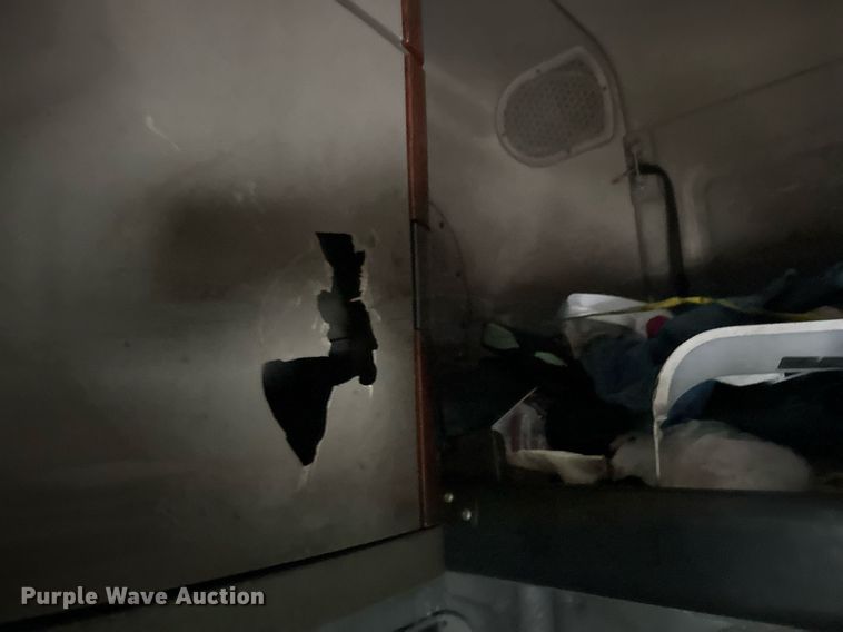 image for item YA0104 2016 Freightliner Cascadia 125 semi truck