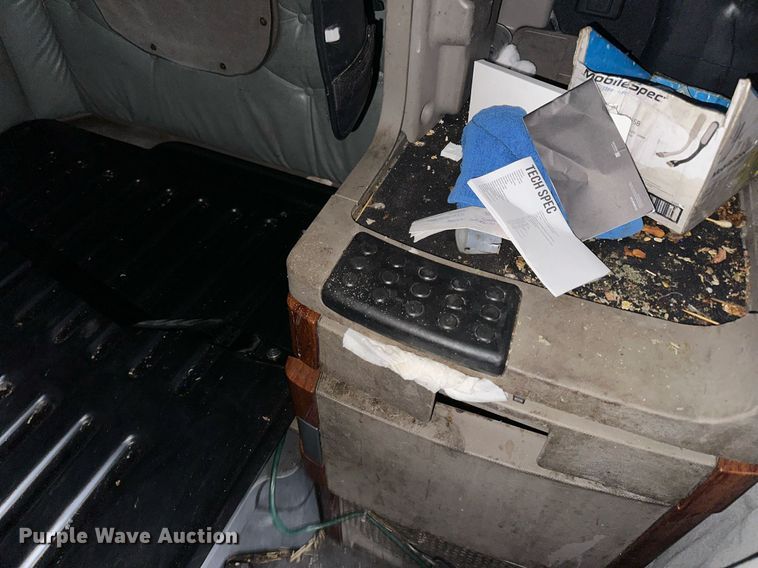 image for item YA0104 2016 Freightliner Cascadia 125 semi truck