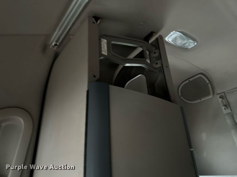 image for item YA0105 2014 Freightliner Cascadia 125 semi truck