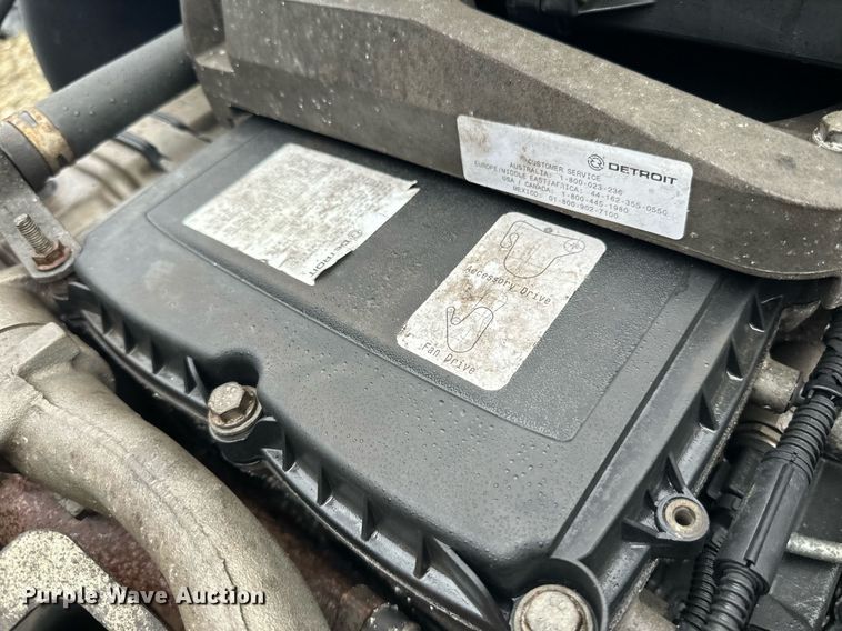 image for item YA0105 2014 Freightliner Cascadia 125 semi truck