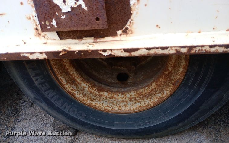 image for item DH1438 2003 Landoll tilt deck equipment trailer