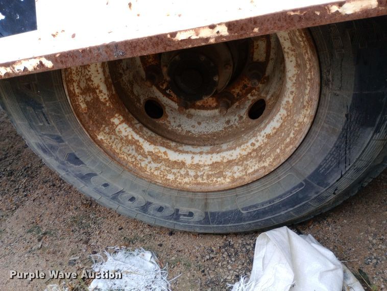 image for item DH1438 2003 Landoll tilt deck equipment trailer