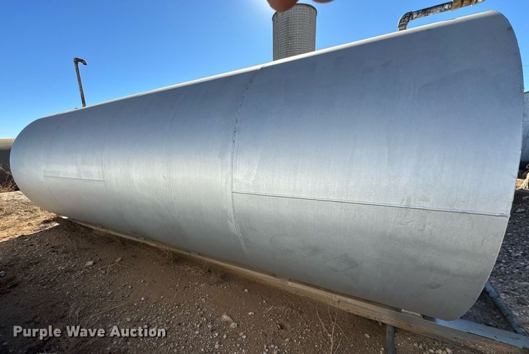 image for item DK6942 1995 Cimarron fuel tank