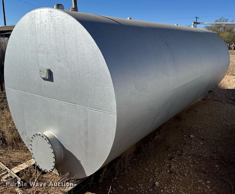 image for item DK6942 1995 Cimarron fuel tank