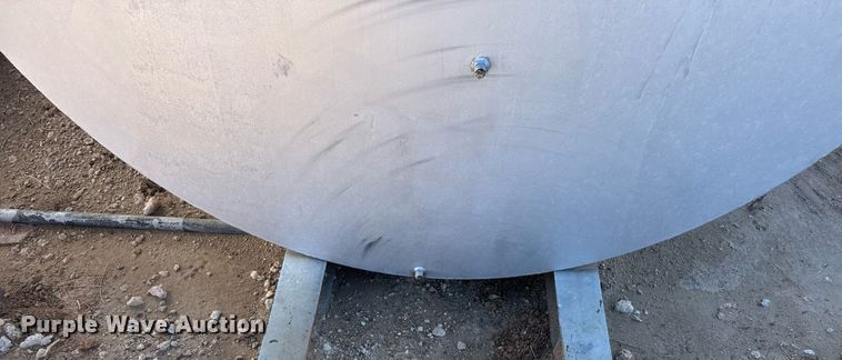 image for item DK6942 1995 Cimarron fuel tank