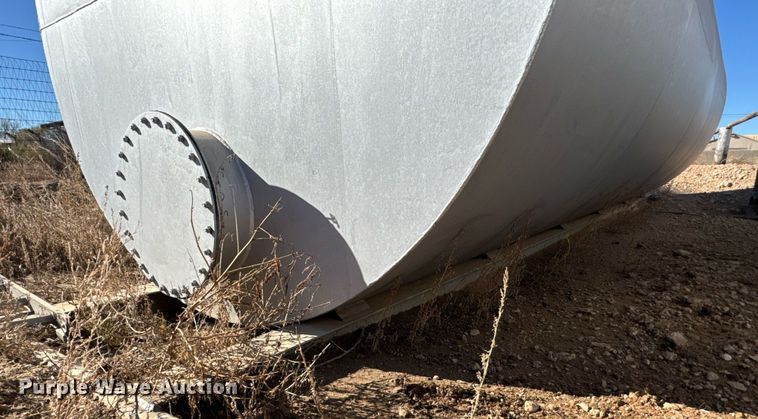 image for item DK6942 1995 Cimarron fuel tank