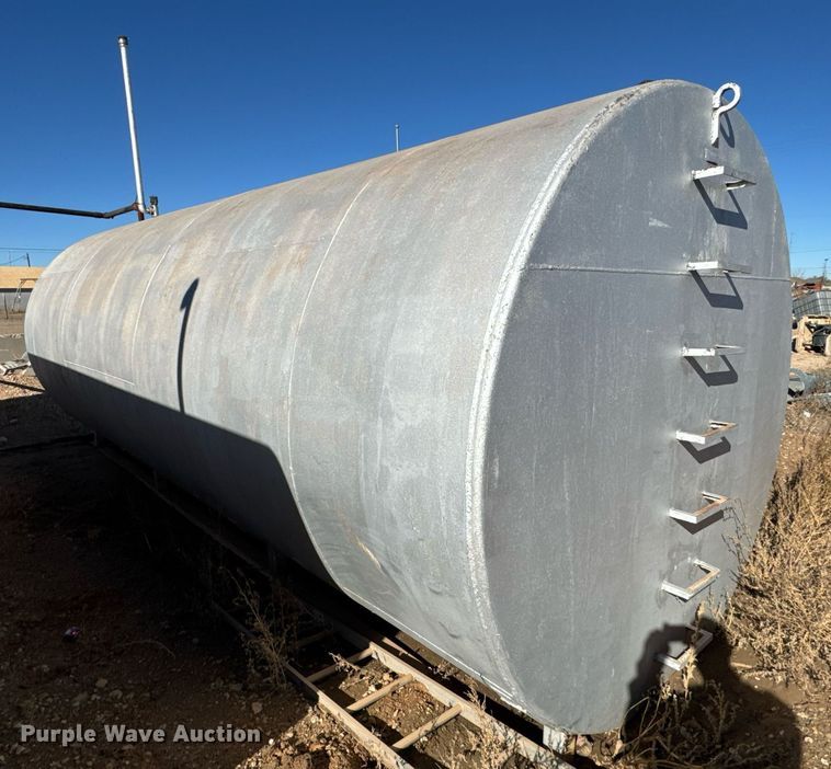 image for item DK6943 Fuel tank