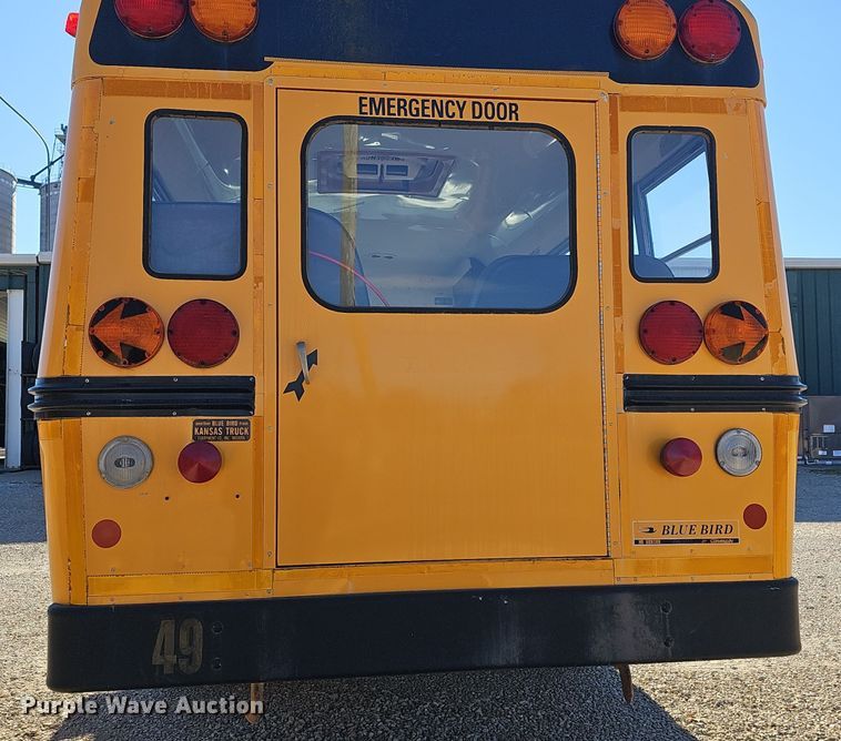 image for item DO7720 2000 Blue Bird E350 Super Duty school bus