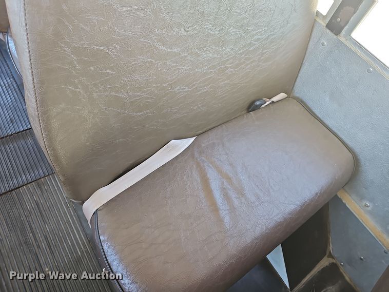 image for item DO7720 2000 Blue Bird E350 Super Duty school bus