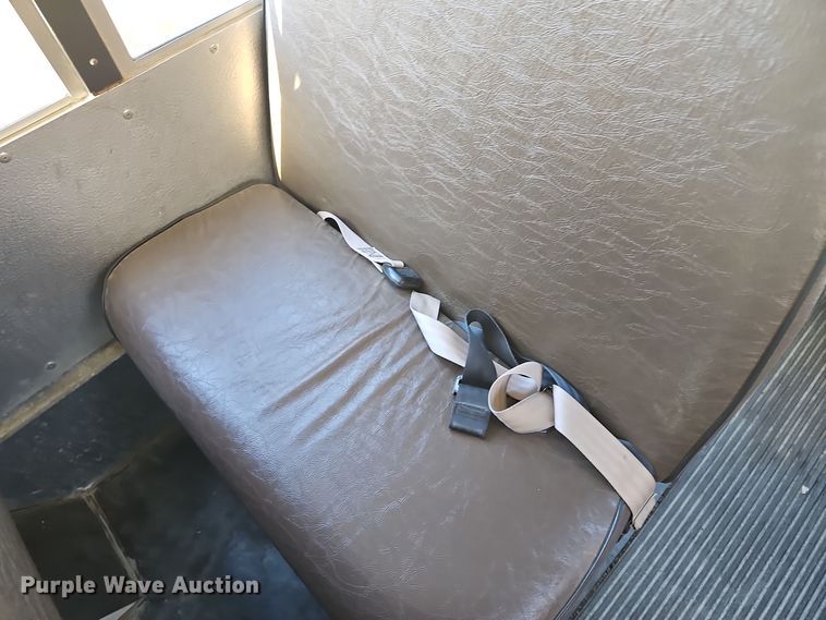 image for item DO7721 2000 Blue Bird E350 Super Duty school bus