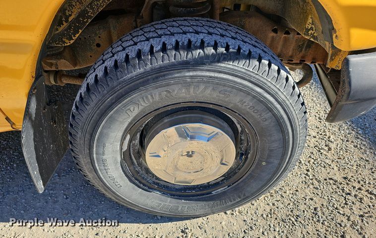 image for item DO7721 2000 Blue Bird E350 Super Duty school bus