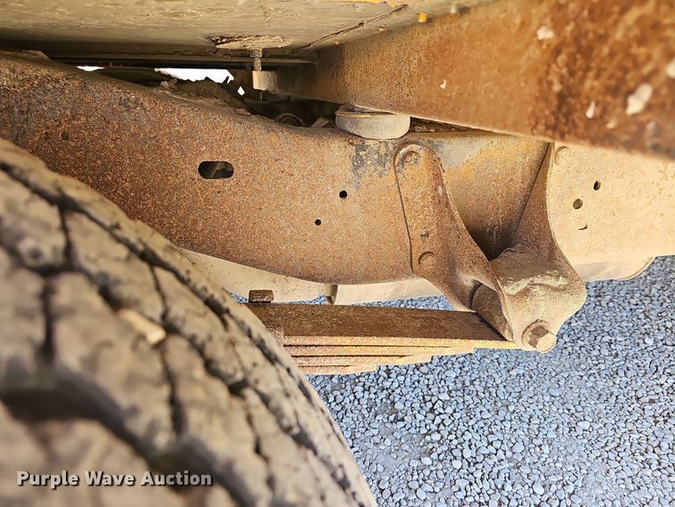 image for item DO7721 2000 Blue Bird E350 Super Duty school bus