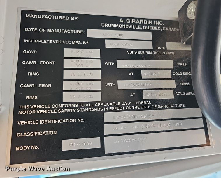 image for item DO7721 2000 Blue Bird E350 Super Duty school bus