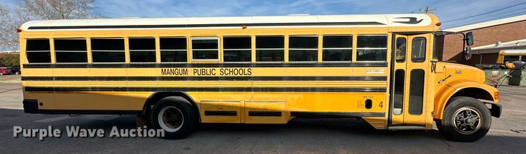 image for item DP6078 1997 International 3800 school bus