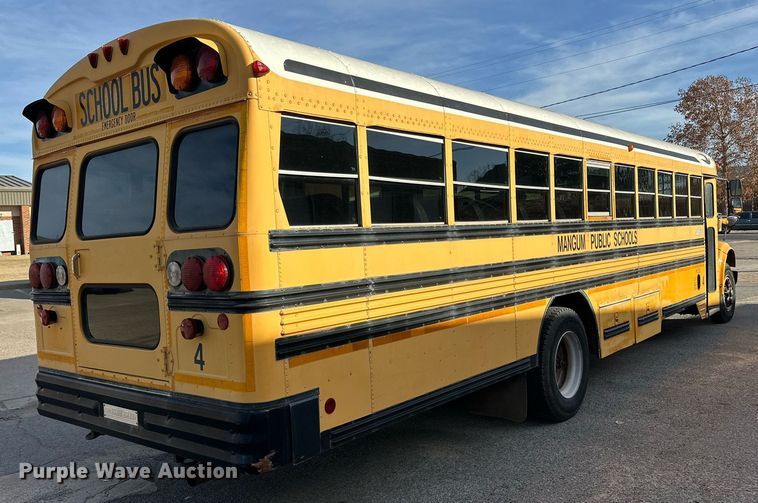 image for item DP6078 1997 International 3800 school bus