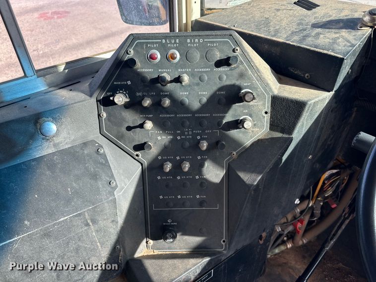 image for item DP6078 1997 International 3800 school bus