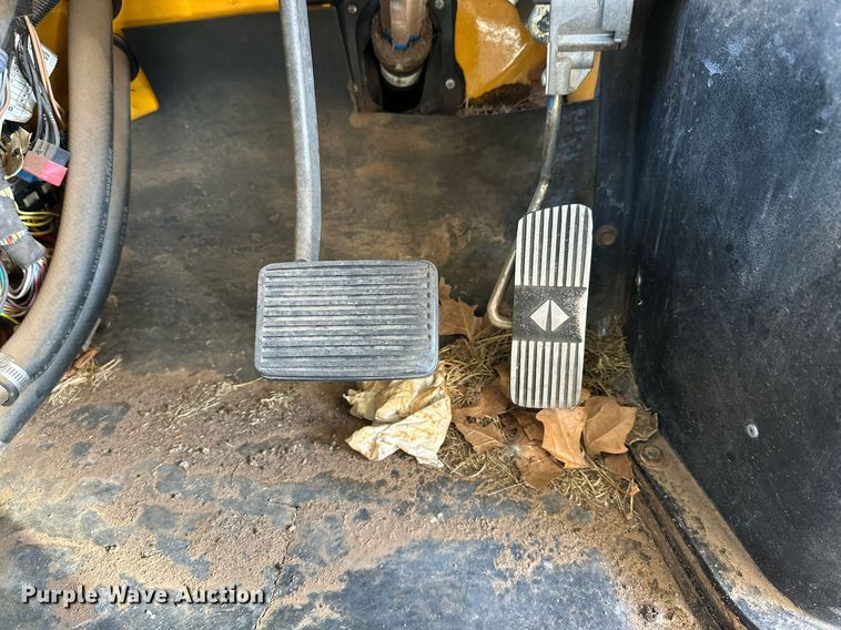 image for item DP6078 1997 International 3800 school bus