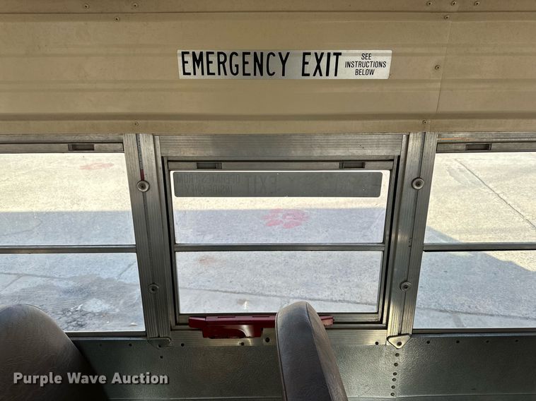 image for item DP6078 1997 International 3800 school bus