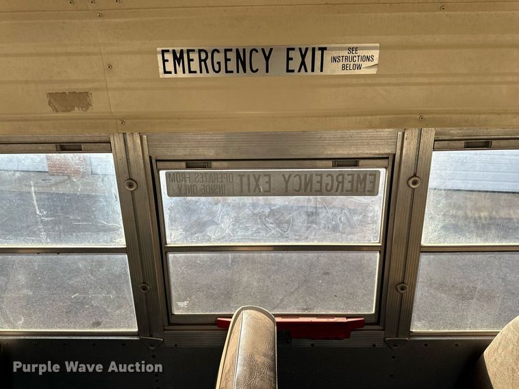 image for item DP6078 1997 International 3800 school bus