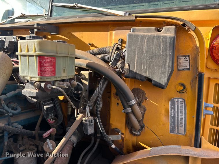 image for item DP6078 1997 International 3800 school bus