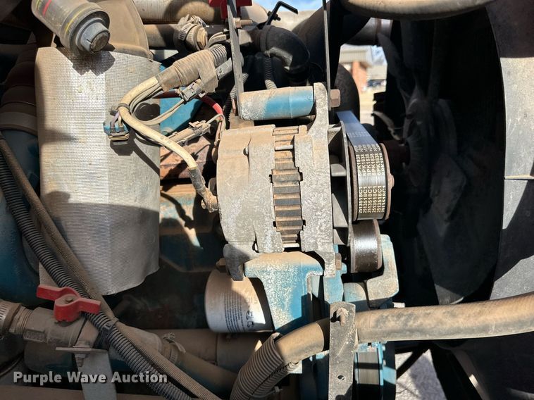 image for item DP6078 1997 International 3800 school bus