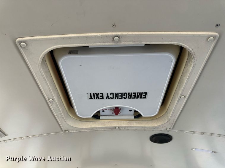 image for item DP6079 1999 Bluebird TC2000 school bus