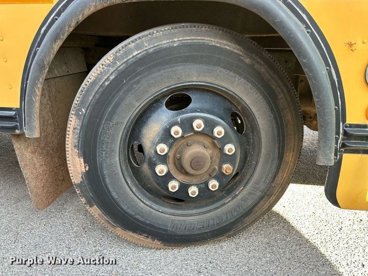 image for item DP6079 1999 Bluebird TC2000 school bus