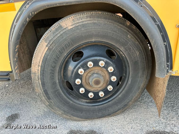 image for item DP6079 1999 Bluebird TC2000 school bus