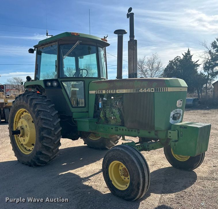 image for item DP6087 1982 John Deere 4440P tractor